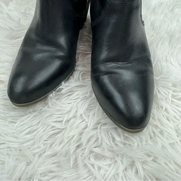 Frye Jennifer Almond Toe Zipper Leather Ankle Boots - Picture 3 of 10